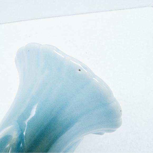 Shawnee Art Pottery - Light Blue Hand Vase - Picture 6 of 6